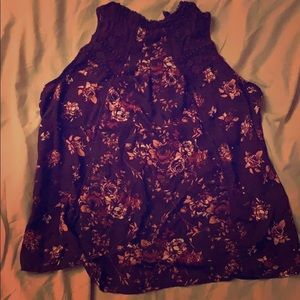 Lace embellished tanktop